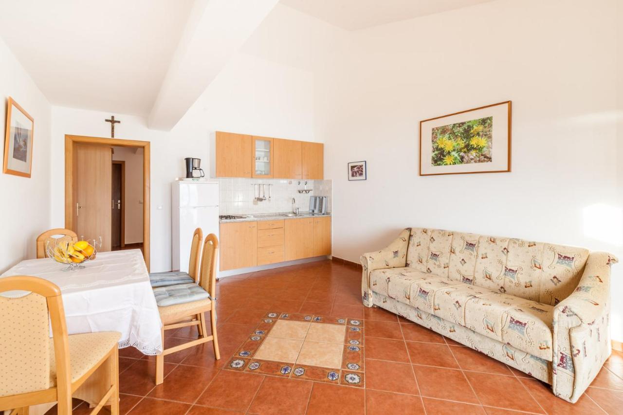 Ferienhaus Rajka Kustići Exterior foto